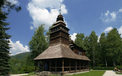 Dřevěný kostel sv. Prokopa a Barbory